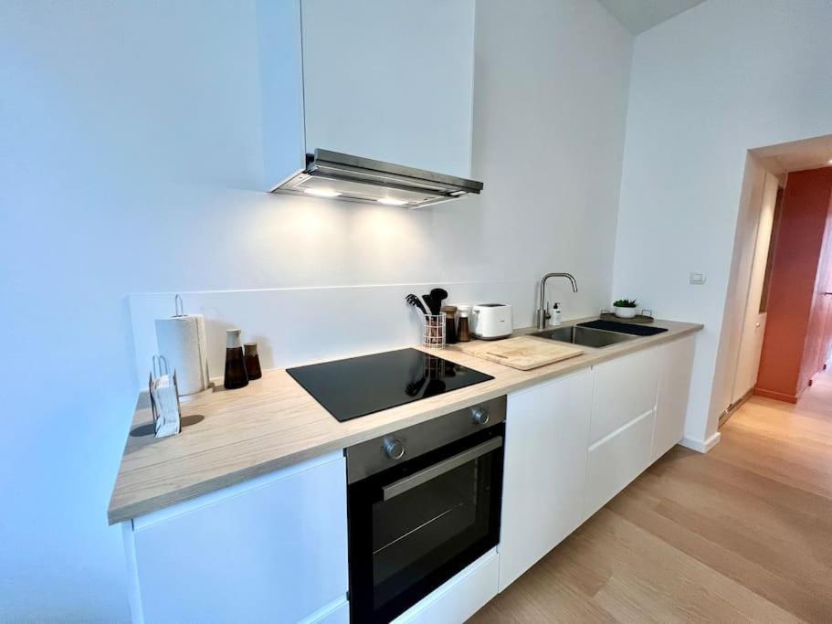 L'Escapade Chic - Cathedrale, Saint Lambert Apartman Liège Kültér fotó