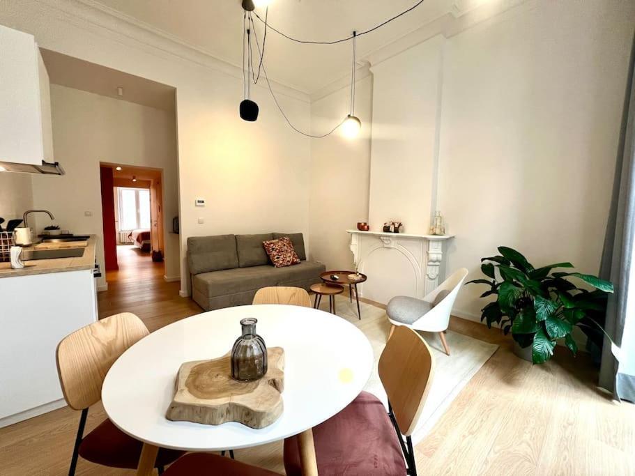 L'Escapade Chic - Cathedrale, Saint Lambert Apartman Liège Kültér fotó
